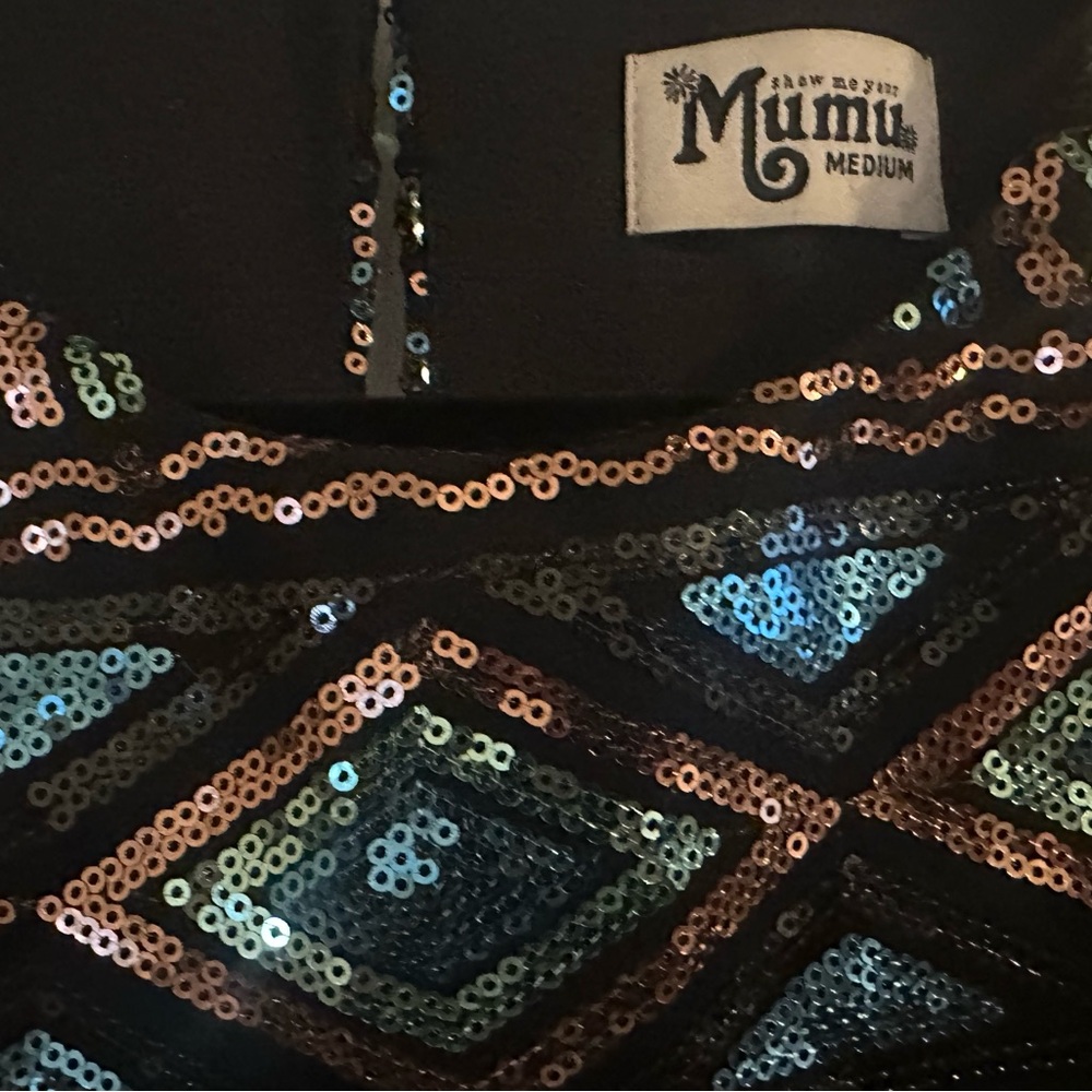 Show Me Your MuMu Blk n Multicolored Aztec Sequin Crop Top. NYE Party! Size M - Picture 2 of 5